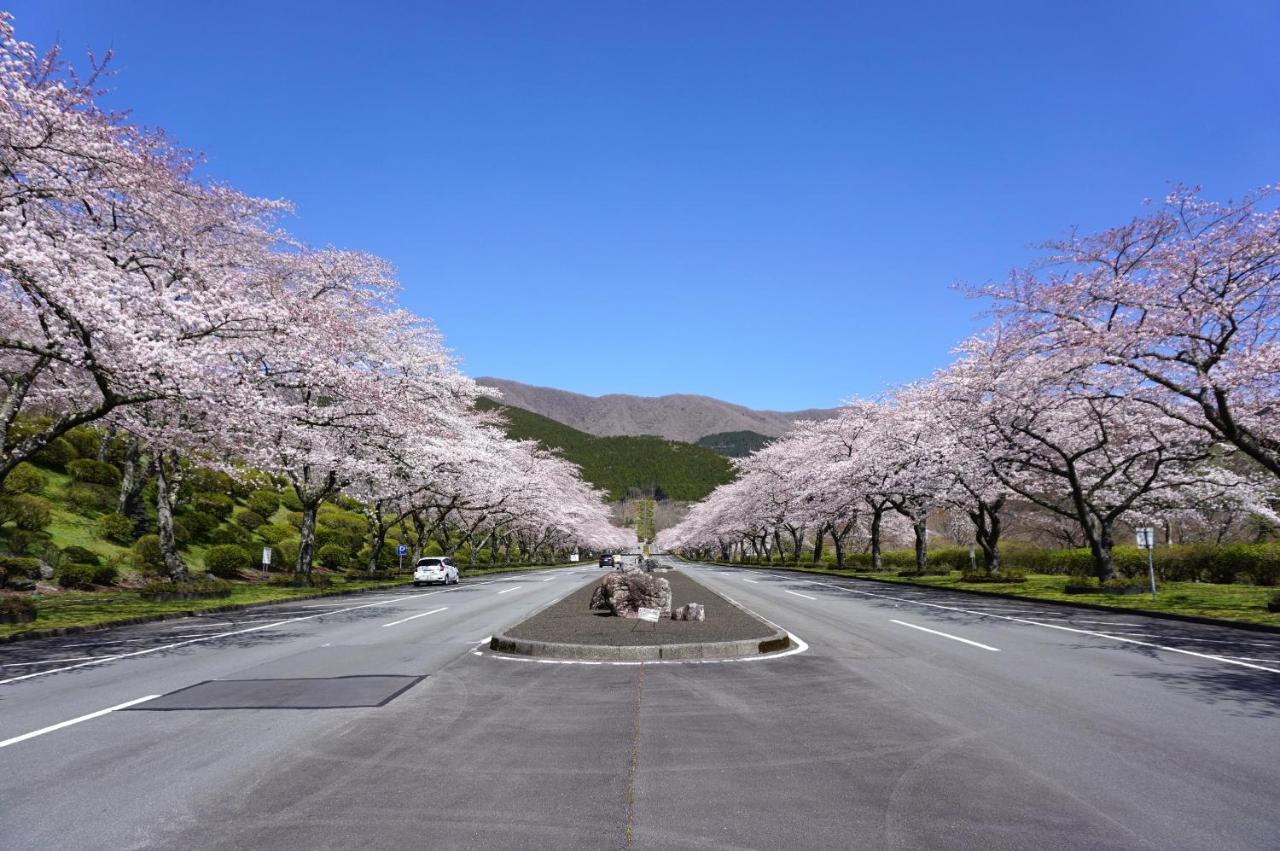 Fuji Speedway Hotel, In The Unbound Collection By Hyatt Oyama  Eksteriør billede