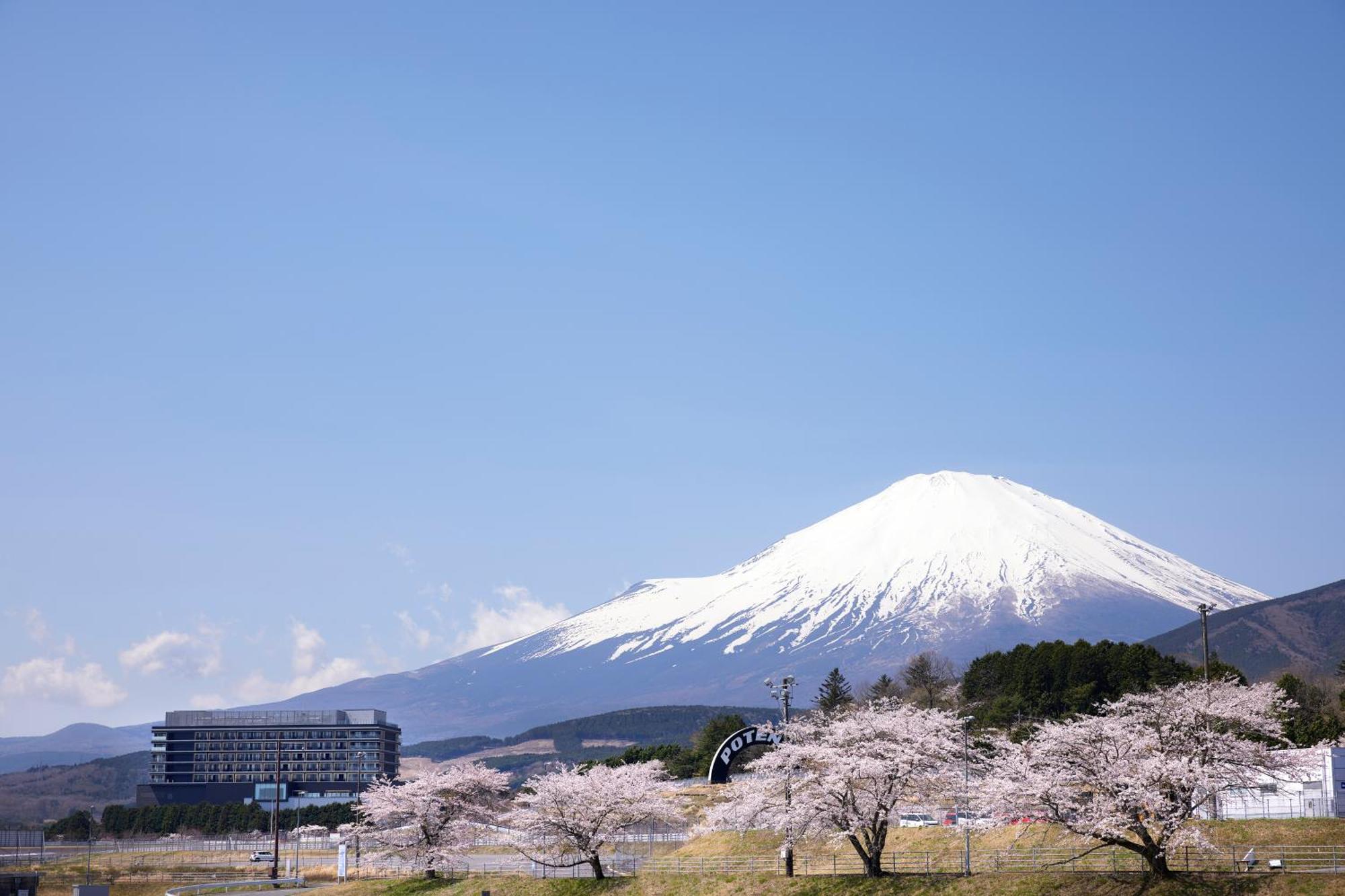 Fuji Speedway Hotel, In The Unbound Collection By Hyatt Oyama  Eksteriør billede